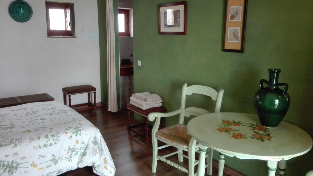 La Escuela Del Campo Bed & Breakfast Setenil De Las Bodegas Exterior photo