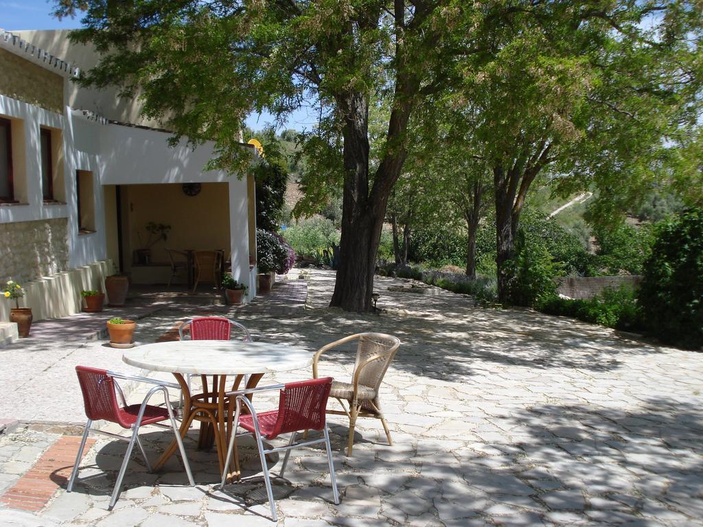 La Escuela Del Campo Bed & Breakfast Setenil De Las Bodegas Exterior photo